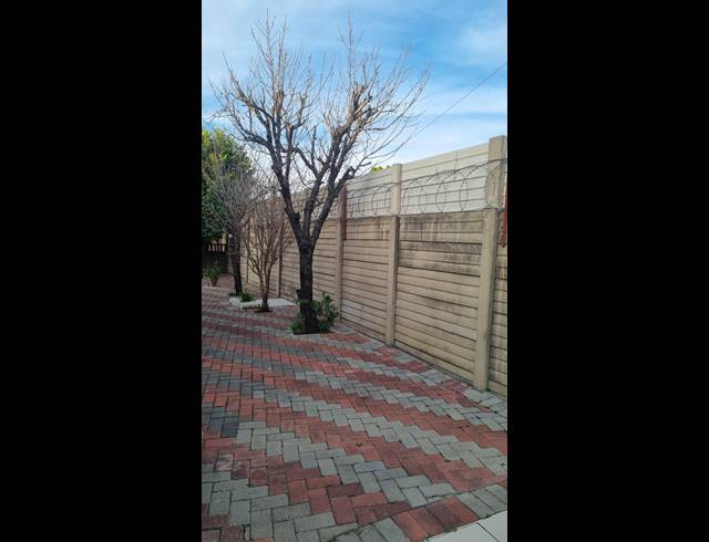 4 BEDROOM HOUSE FOR SALE IN FERNWOOD